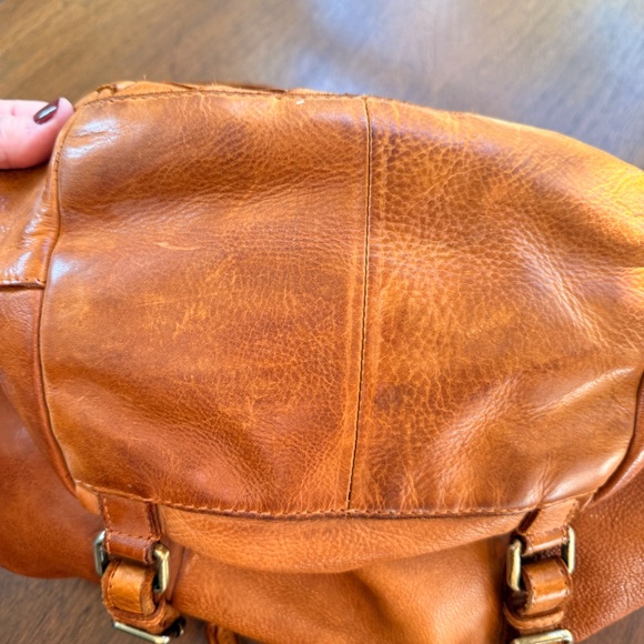 Convertible leather backpack - Picture 2 of 4